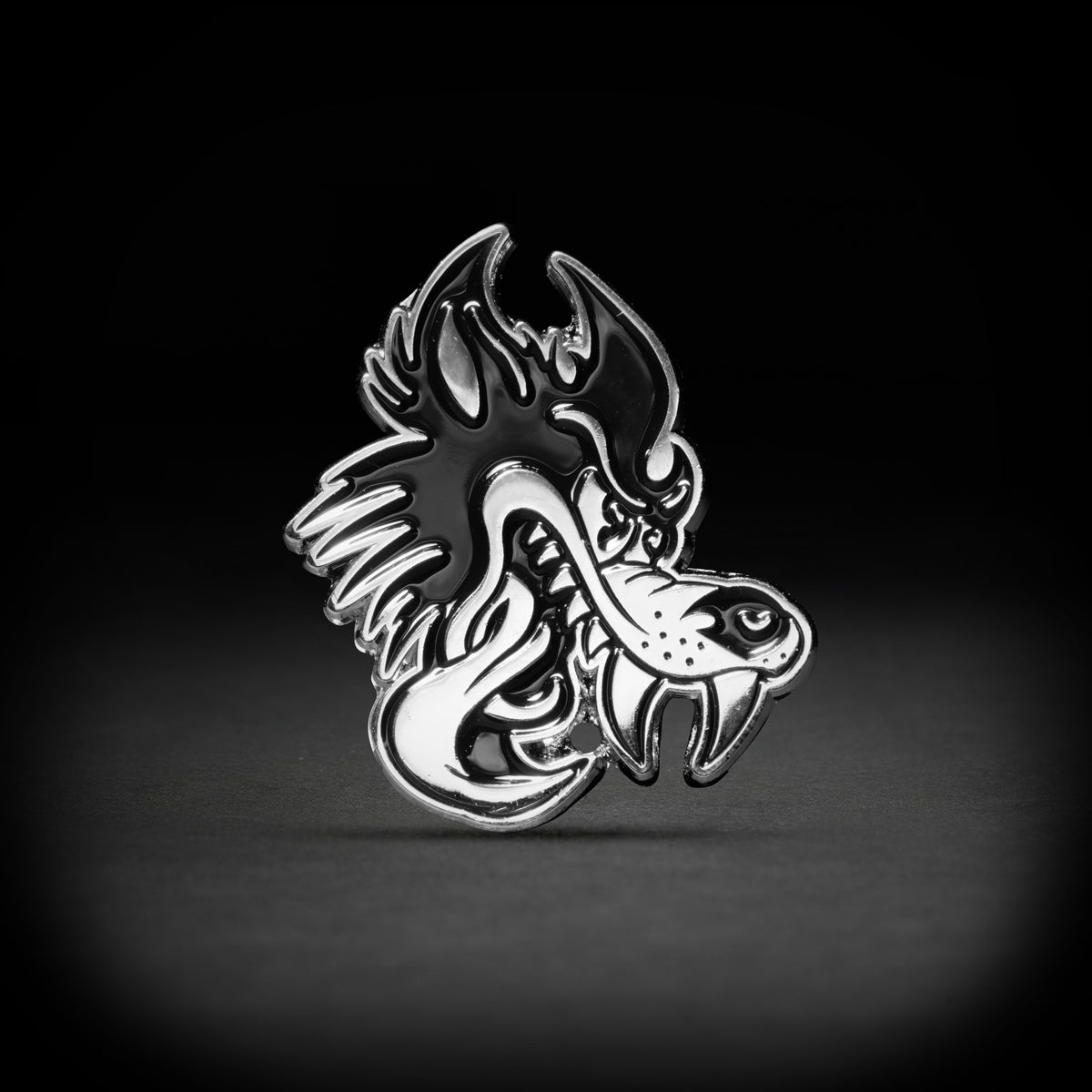 WOLF HEAD PIN