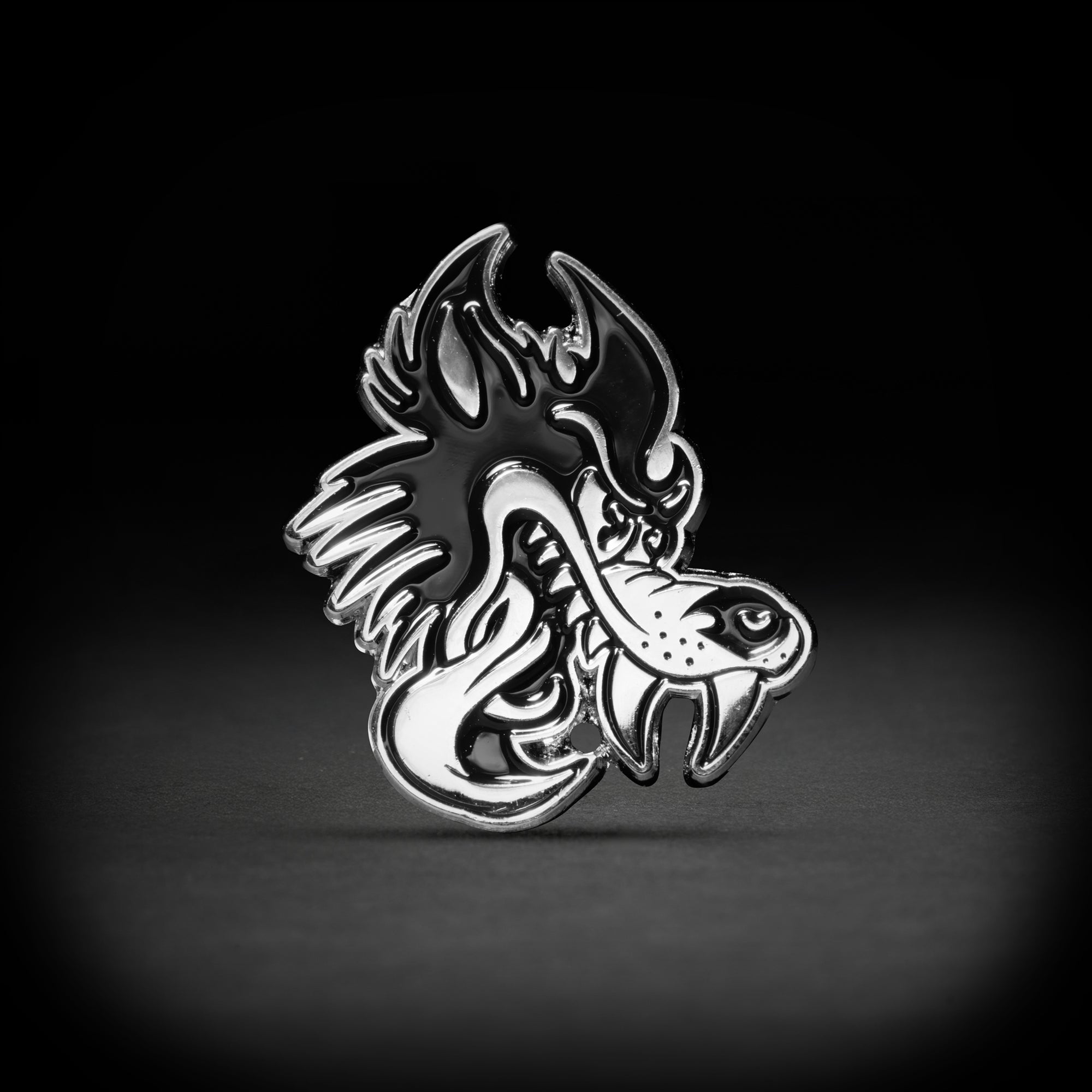 WOLF HEAD PIN