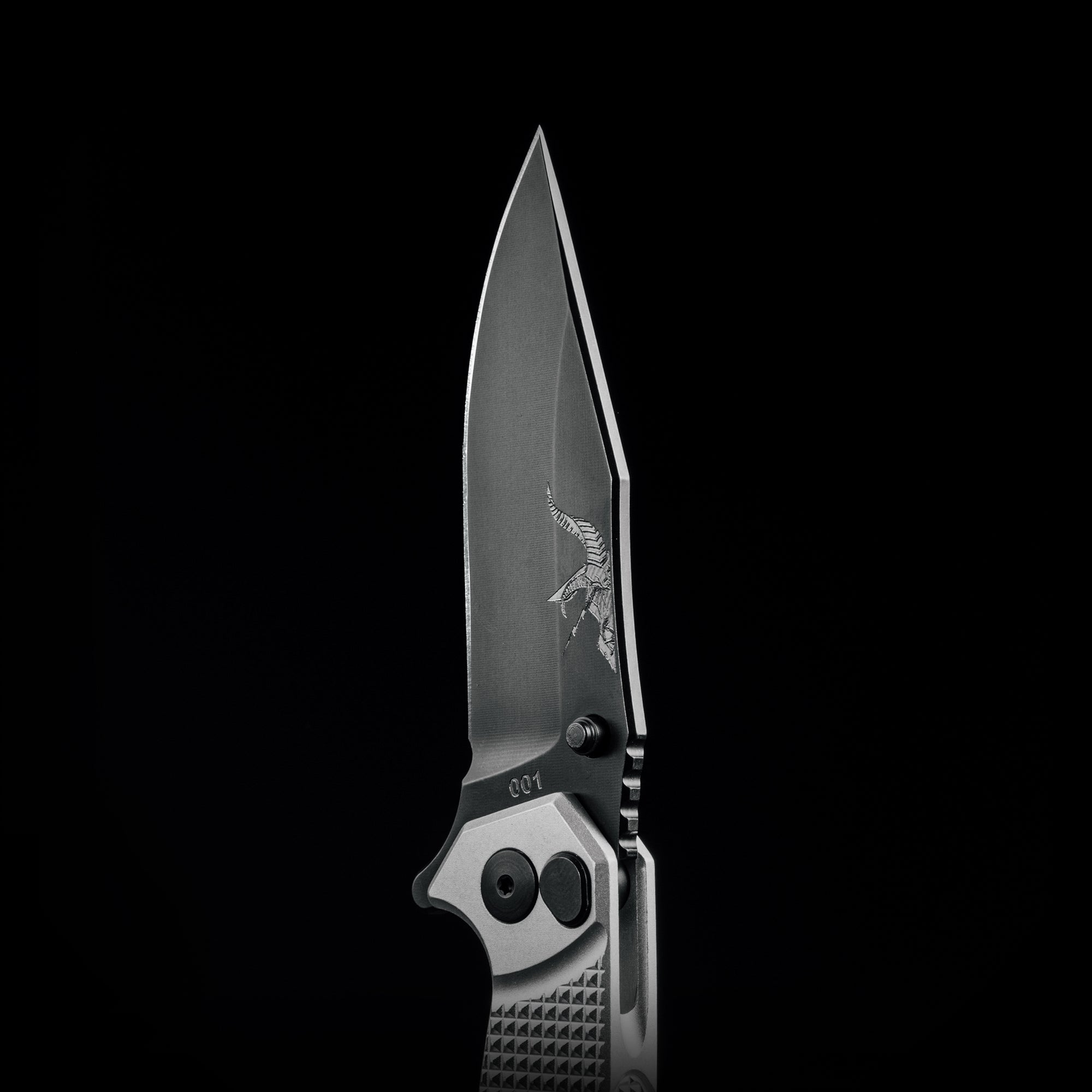 DEFCON HALF FACE BLADES CROW FOLDER KNIFE