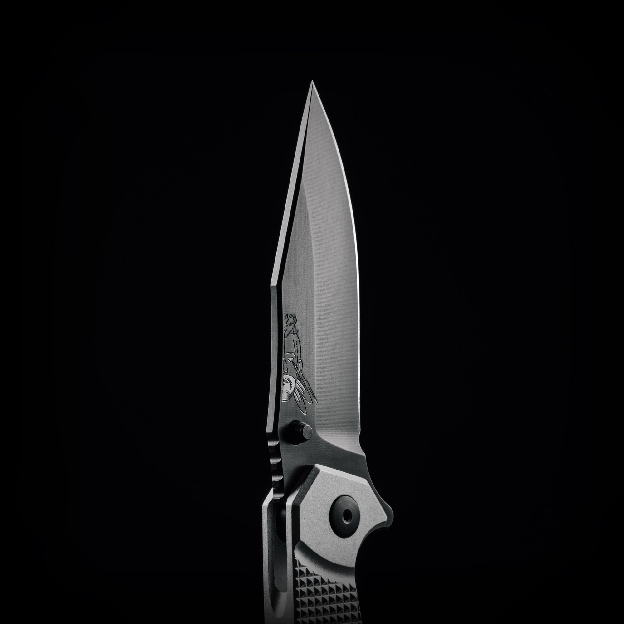 DEFCON HALF FACE BLADES CROW FOLDER KNIFE