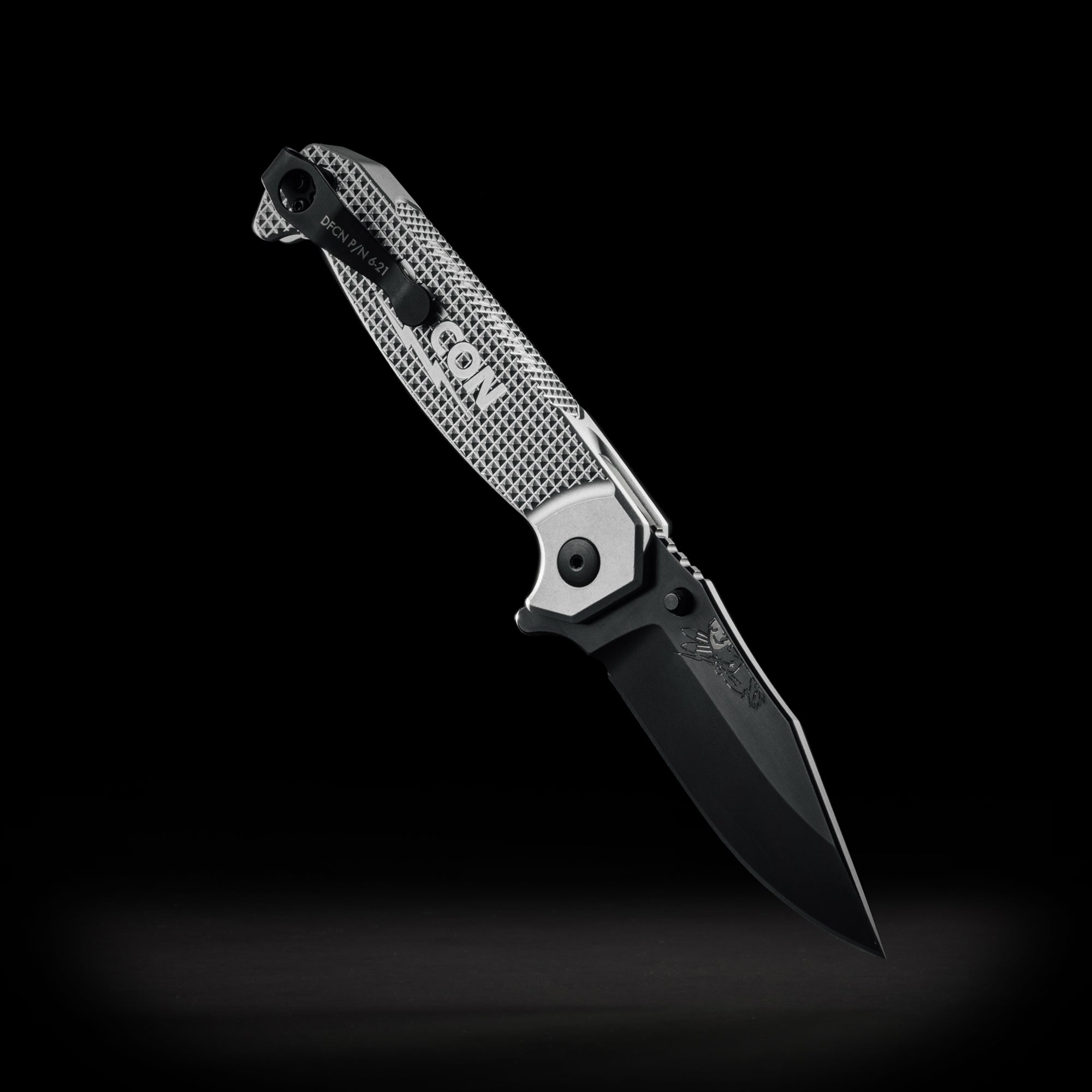 DEFCON HALF FACE BLADES CROW FOLDER KNIFE