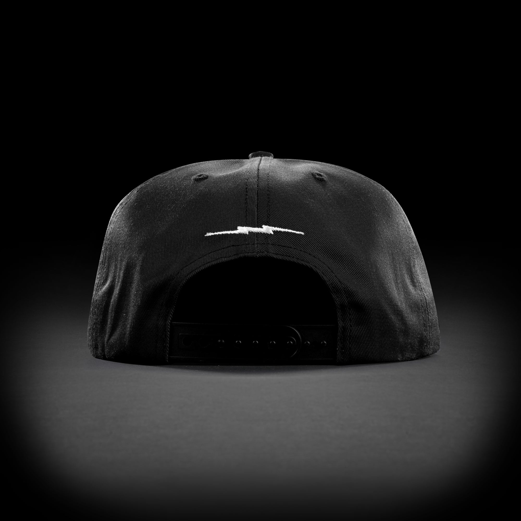OUTLINE EMBROIDERED HAT - BLACK