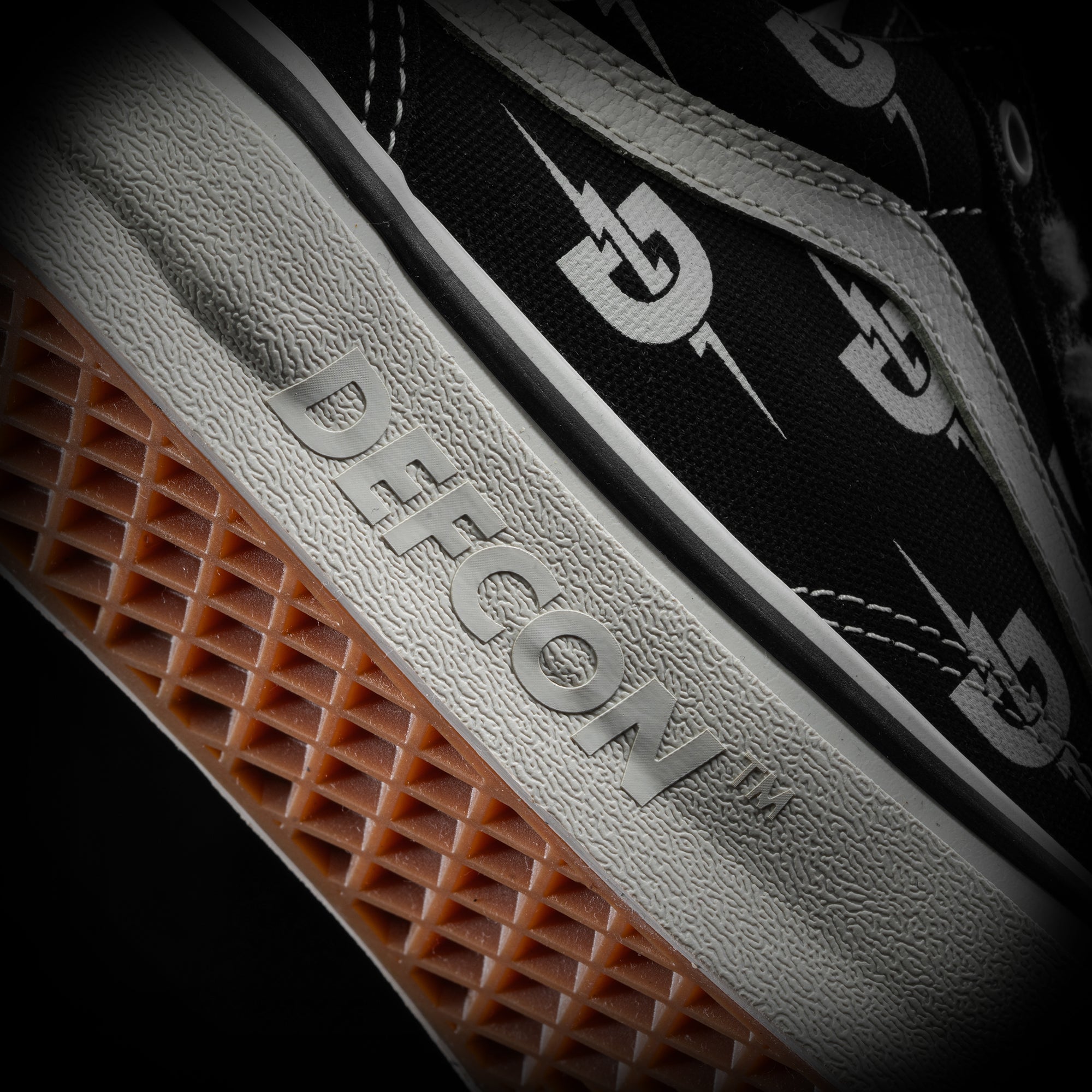 VANS® OLD SKOOL™ 36