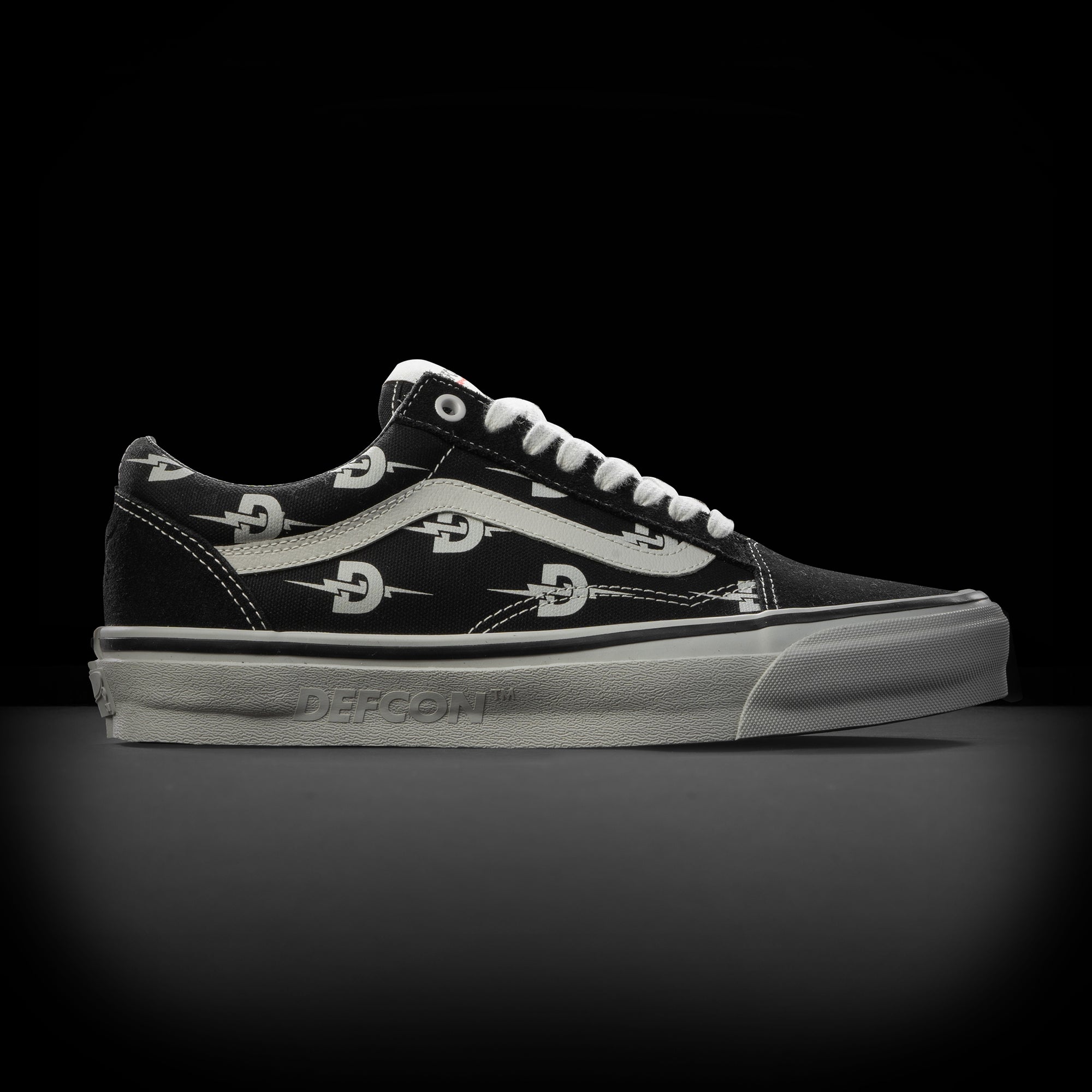 VANS® OLD SKOOL™ 36