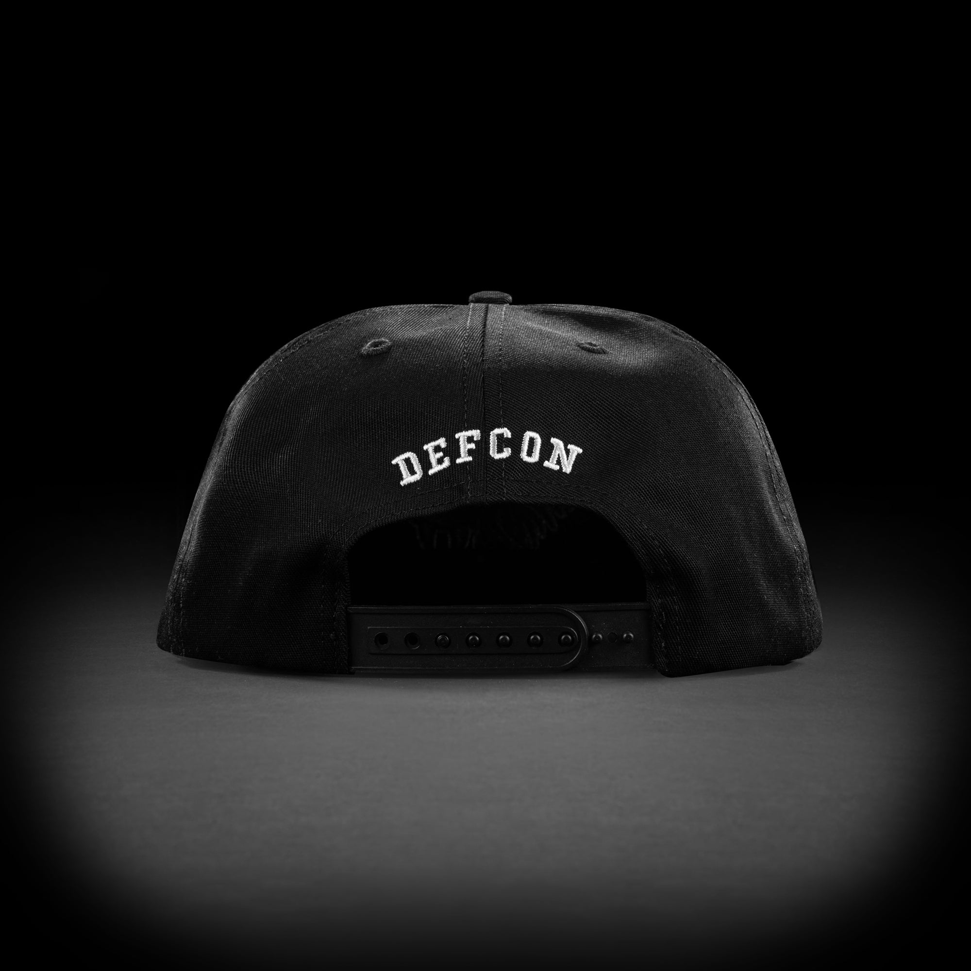 WOLF EMBROIDERED HAT - BLACK