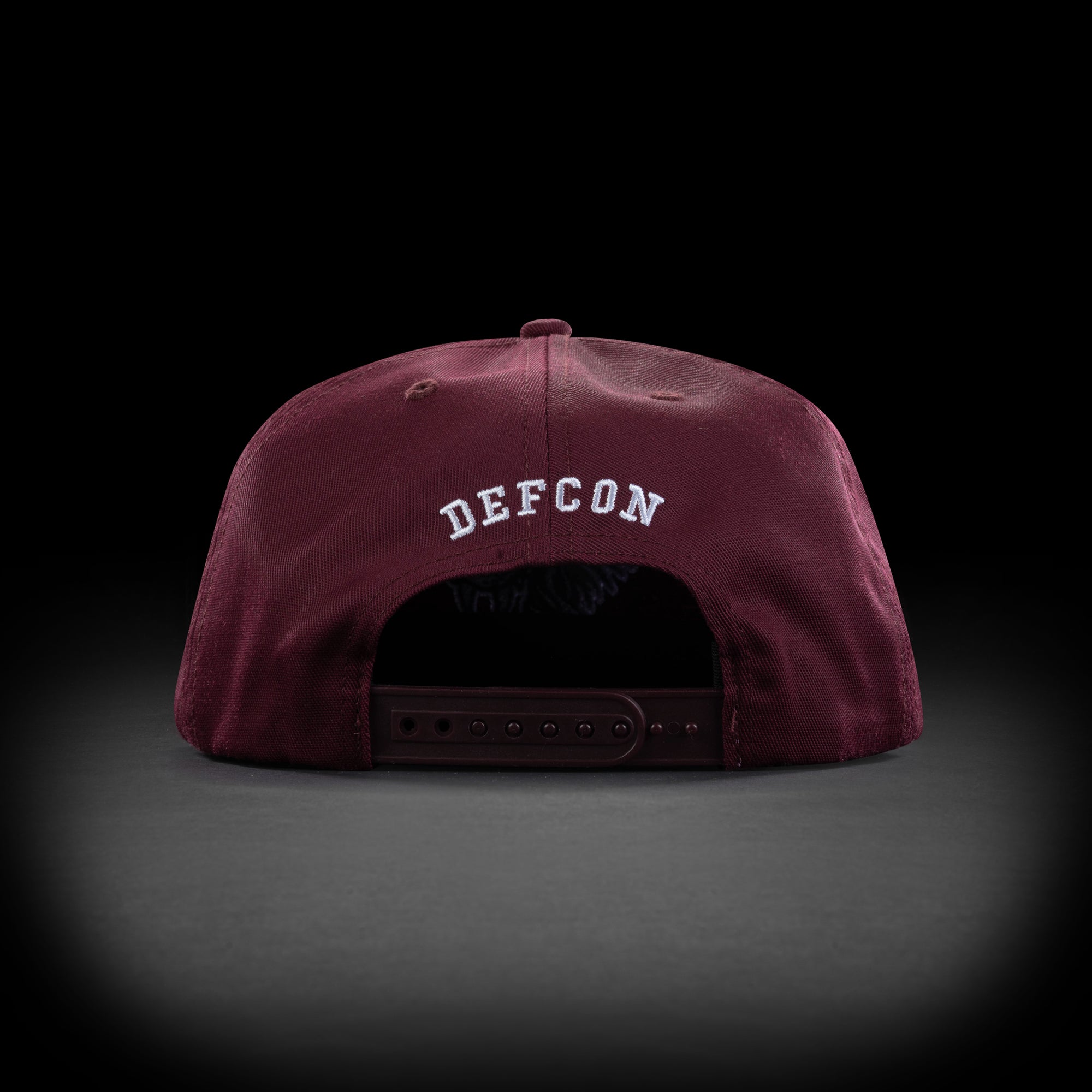 WOLF EMBROIDERED HAT - BURGUNDY